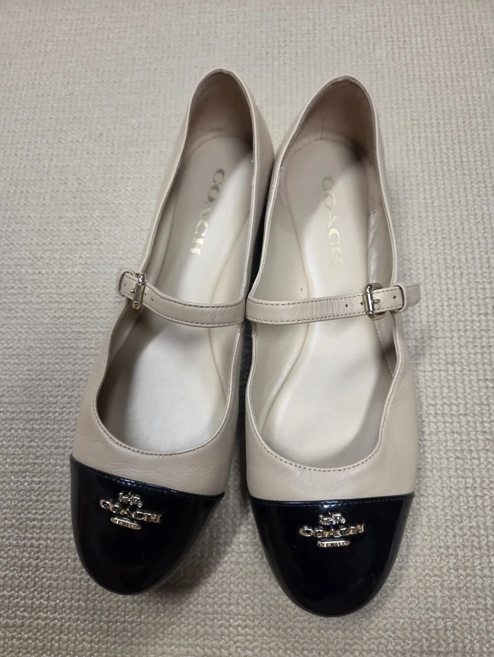 Coach Beige Leather & Black Patent Cap Toe Aubree Mary Jane Flats Size 7.5